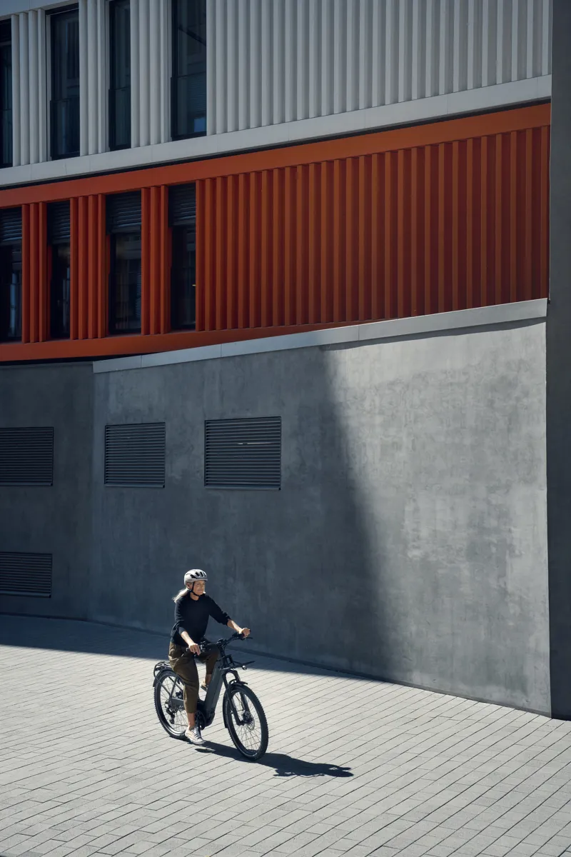 Riese and Muller Nevo4GT Automatic ABS 47cm in Dark Grey Matt-1