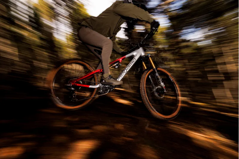 Megamo Reason AL 07 RAW-4