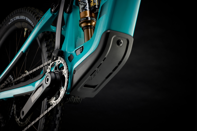 YETI Cycle MTe C-Series C2 Factory 29 in Turquoise-2