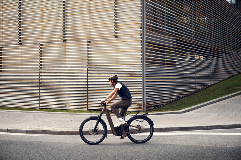 Riese and Muller Delite5 GT Pinion 51 cm in Amber-8