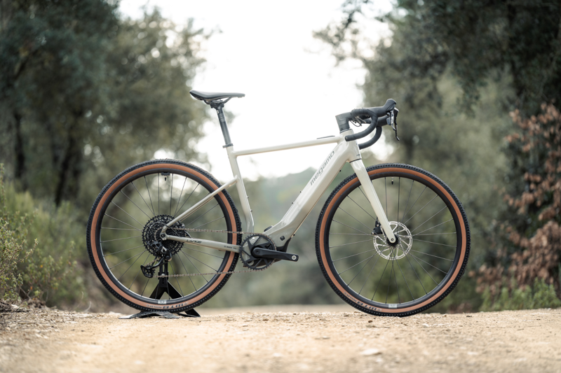Megamo Lande Flat Equipped Sage Small-1